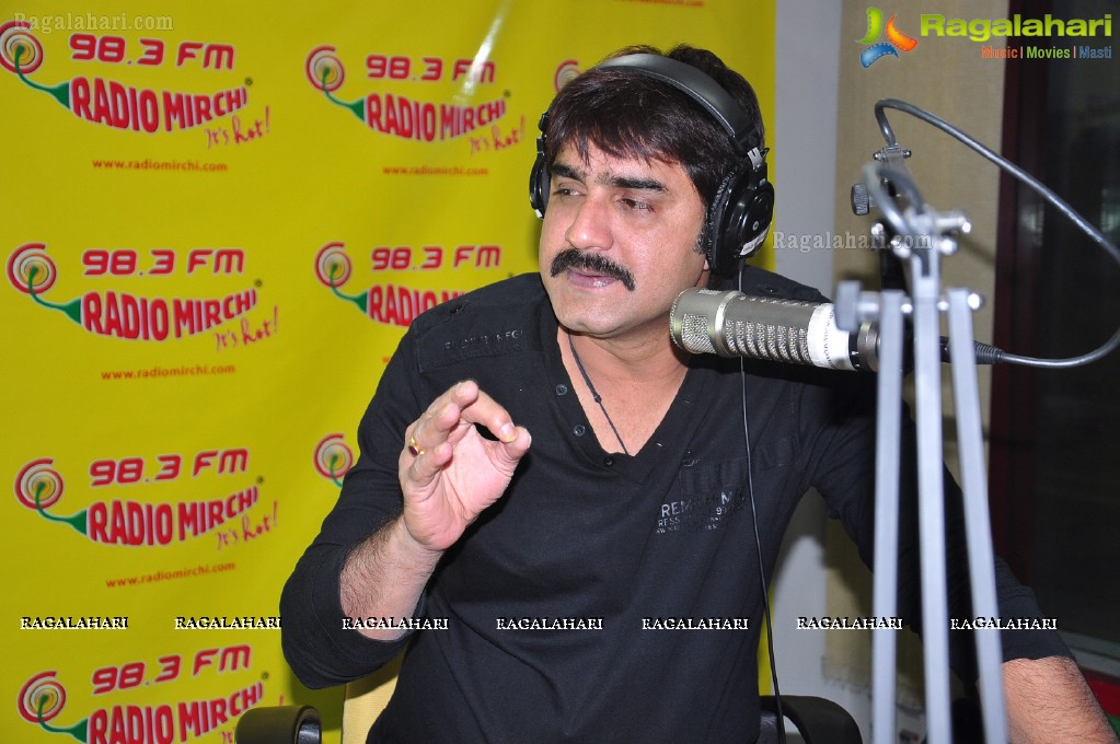 Hero Srikanth visits Mirchi Studios, Hyderabad