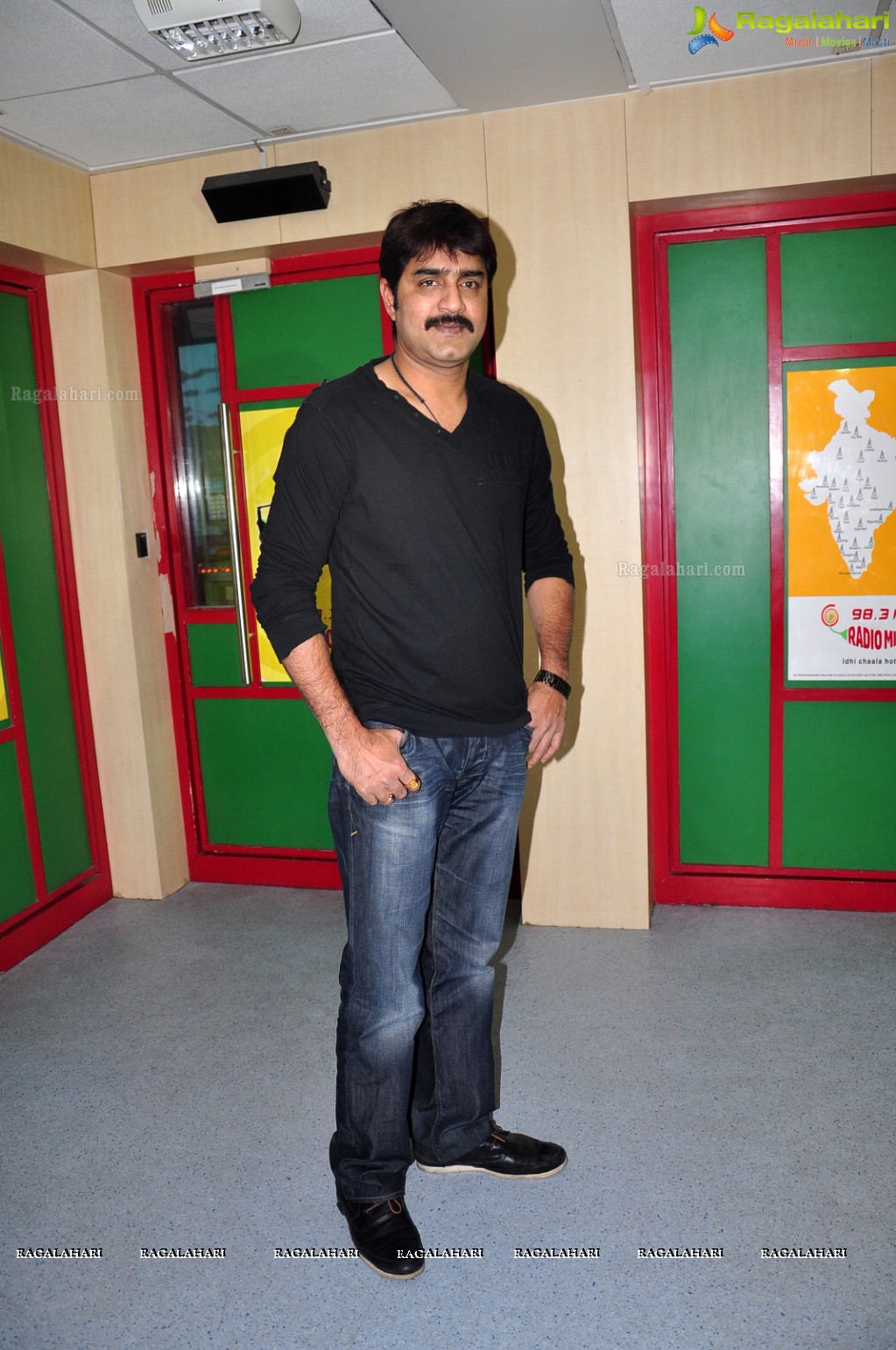 Hero Srikanth visits Mirchi Studios, Hyderabad