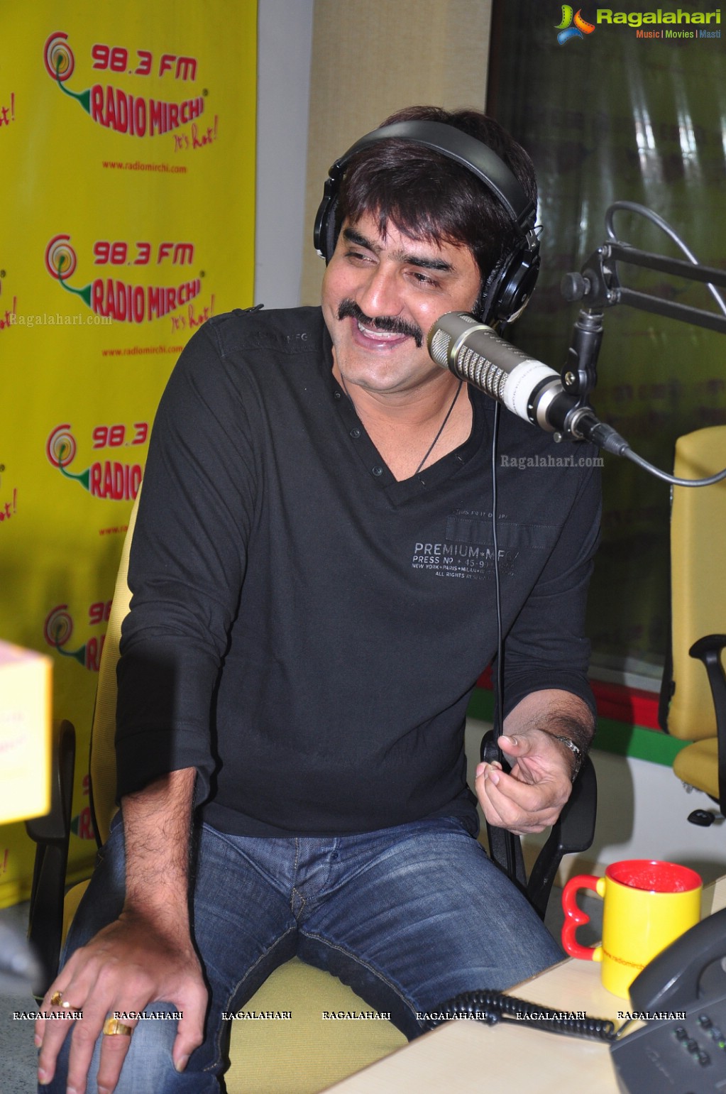 Hero Srikanth visits Mirchi Studios, Hyderabad