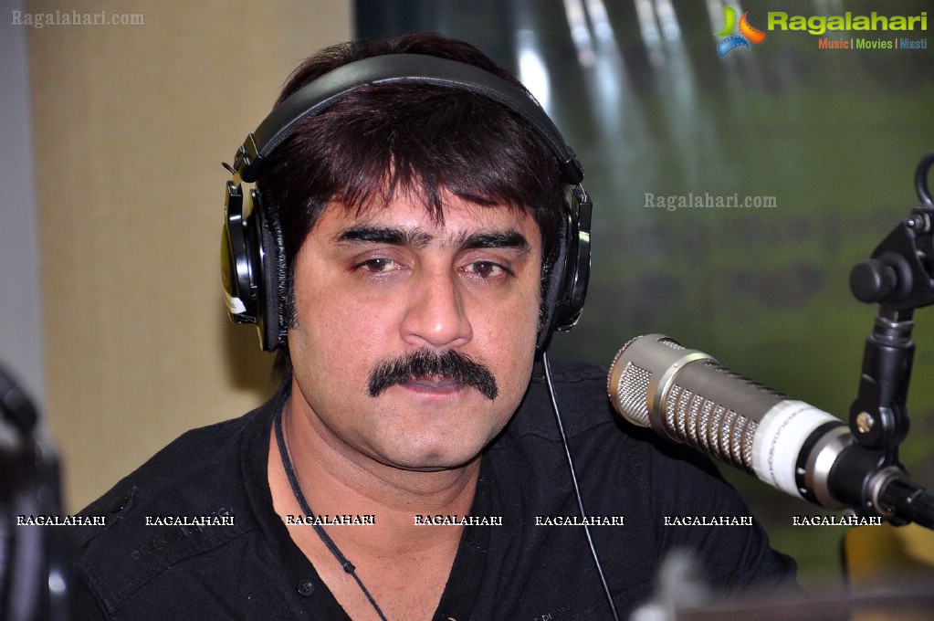 Hero Srikanth visits Mirchi Studios, Hyderabad