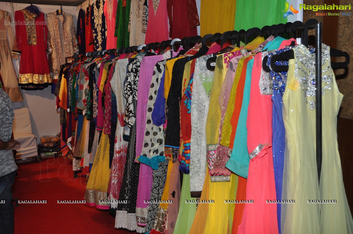 Regina launches D'sire Exhibition & Sale (November 2012) at Taj Krishna, Hyderabad