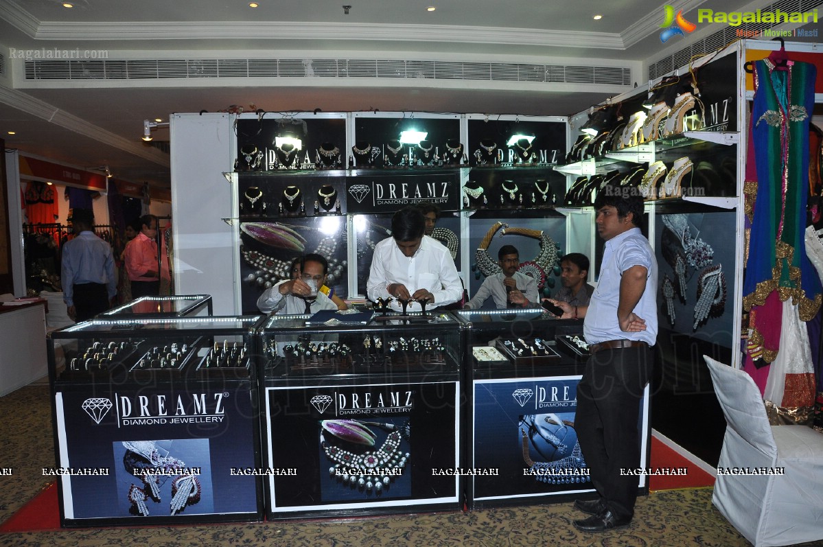 Regina launches D'sire Exhibition & Sale (November 2012) at Taj Krishna, Hyderabad