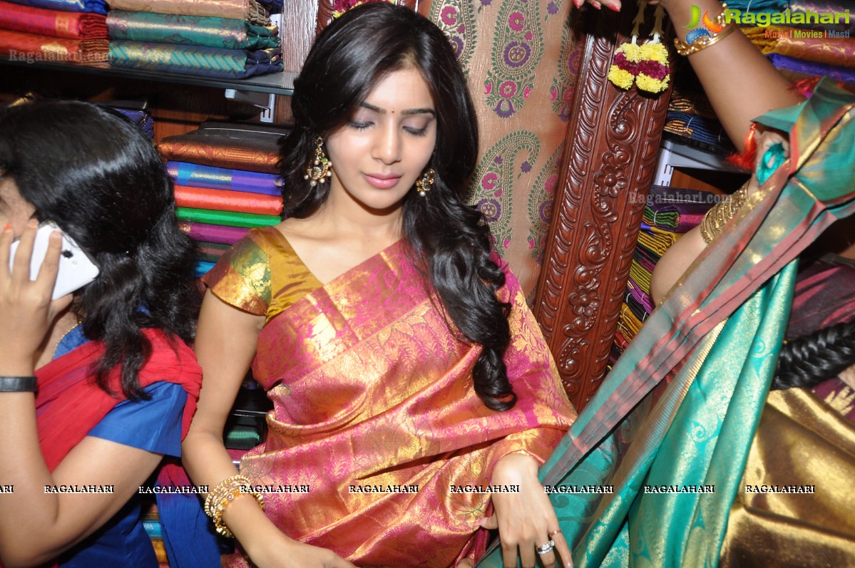 Samantha Launches Chettinad's Showroom, Hyderabad