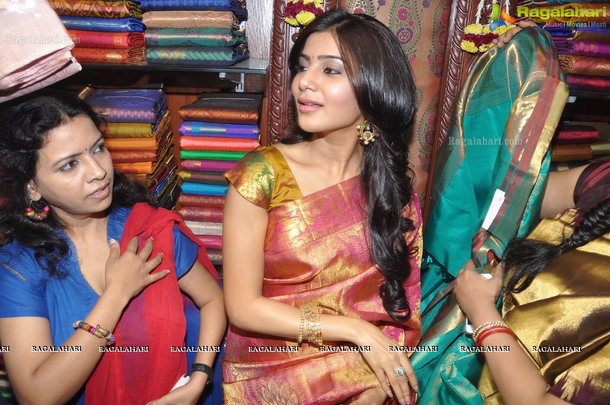 Samantha Launches Chettinad's Showroom, Hyderabad