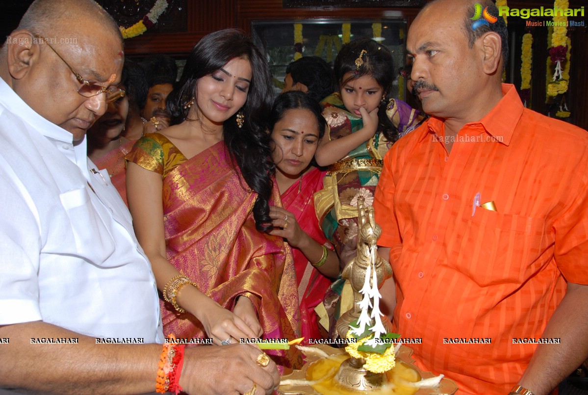 Samantha Launches Chettinad's Showroom, Hyderabad