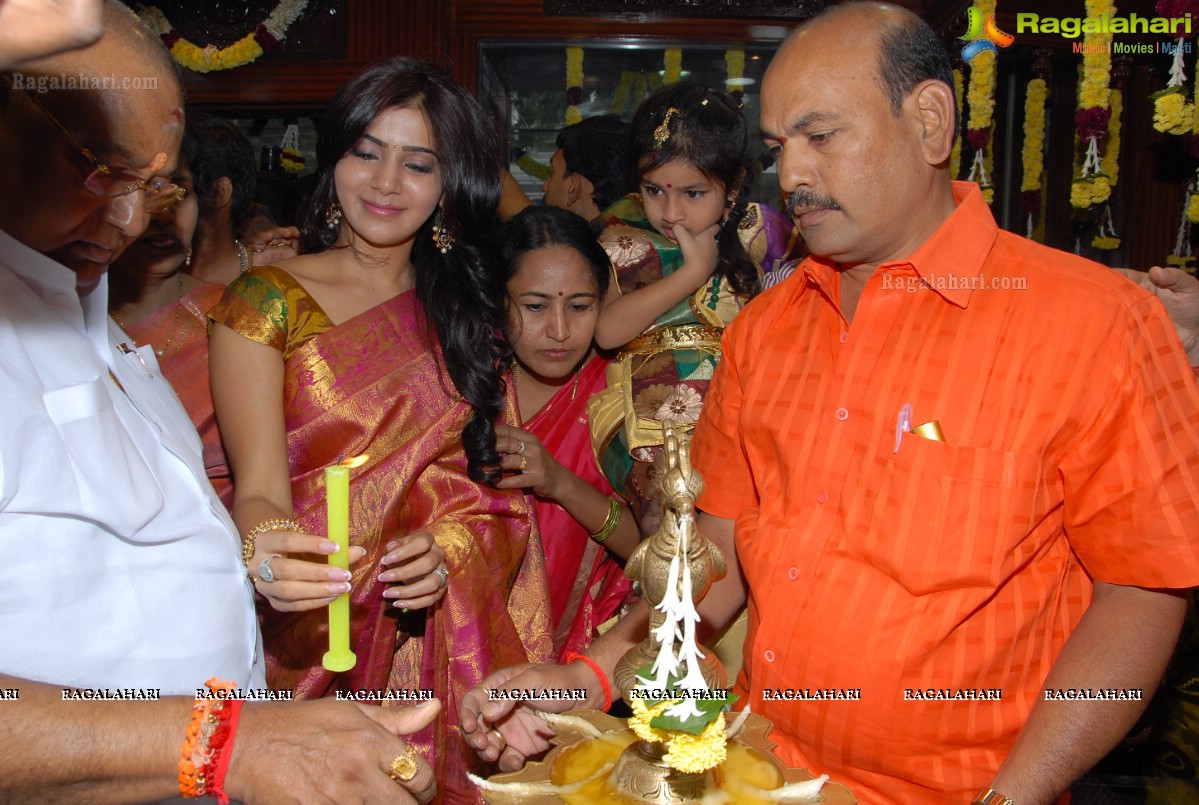 Samantha Launches Chettinad's Showroom, Hyderabad