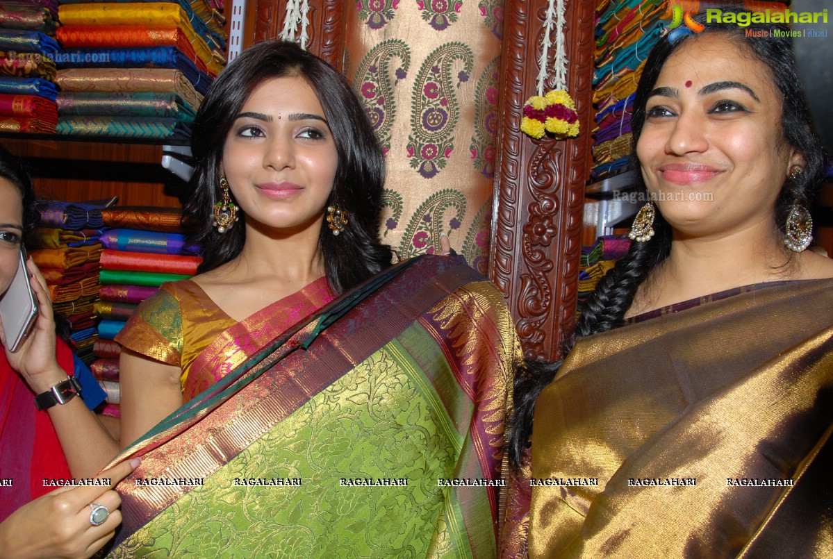 Samantha Launches Chettinad's Showroom, Hyderabad