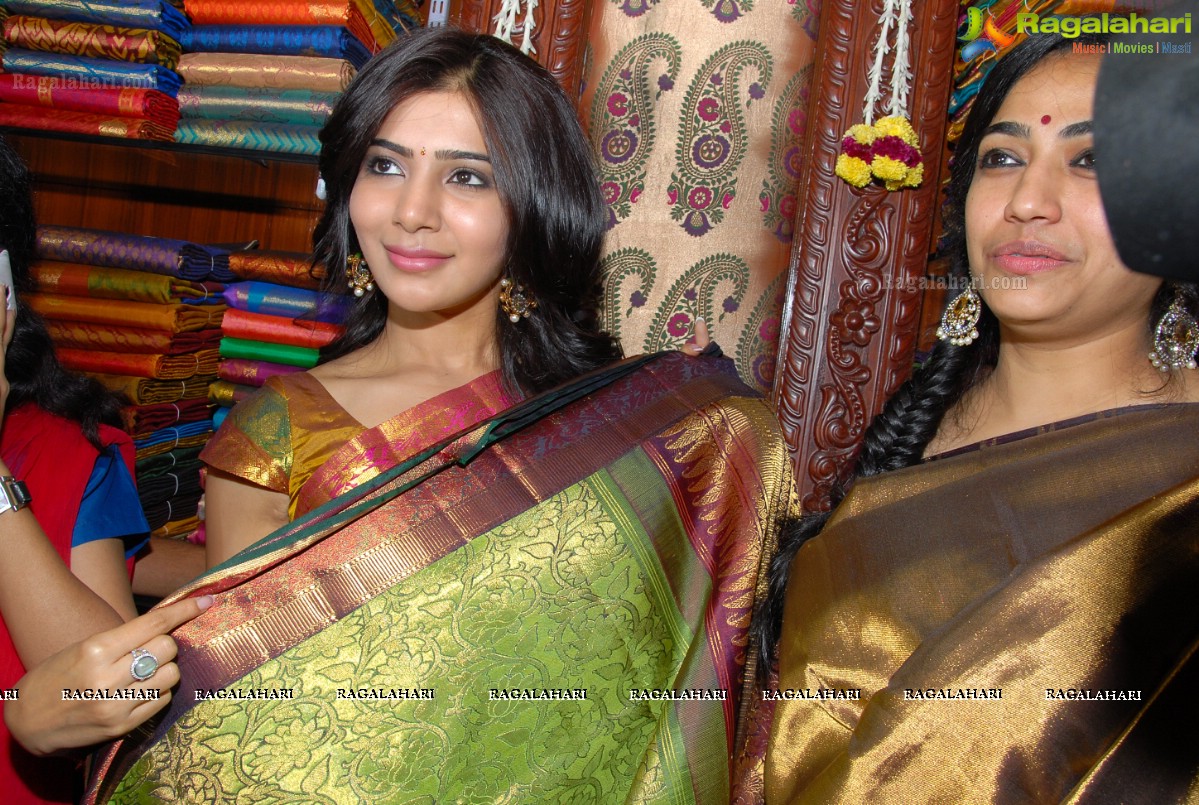 Samantha Launches Chettinad's Showroom, Hyderabad