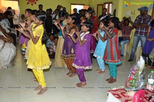 Red FM Taapsee Spread a Smile