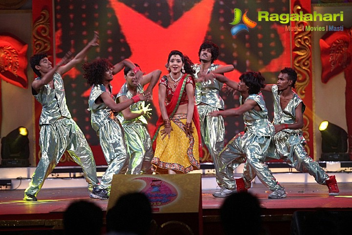 Zee Telugu Kutumbam Awards 2012