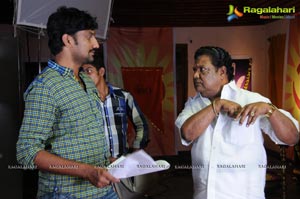 Vasul Raja Shooting Photos