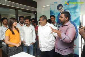 Samantha Charity Press Meet