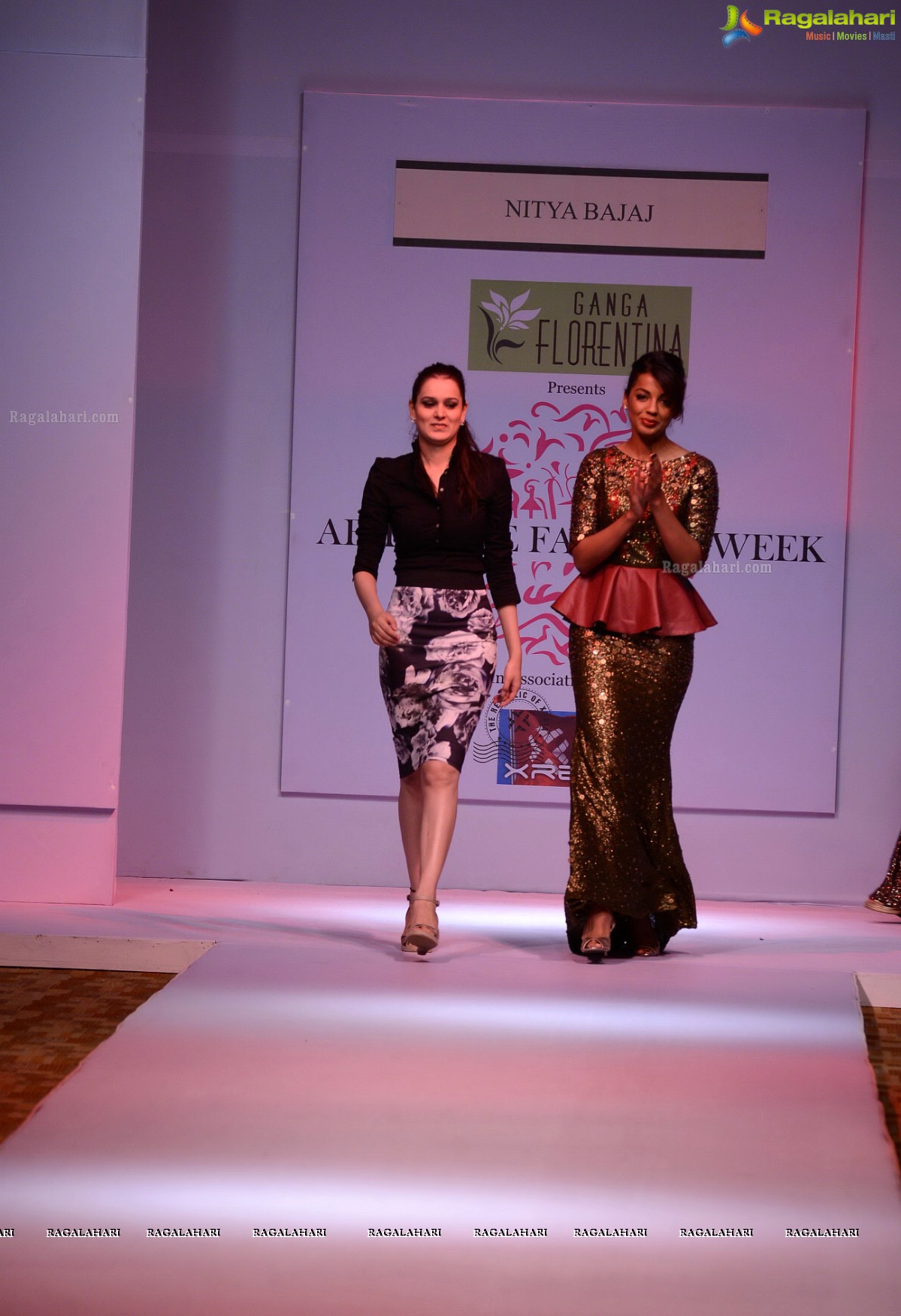 Mugdha Godse walked the ramp for Designer Nitya Bajaj at 'Pune Fashion Week 2013'