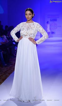 Nithya Bajaj Showstopper Mugdha Godse