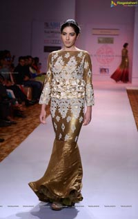 Nithya Bajaj Showstopper Mugdha Godse