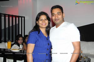 Alok-Anshum 7th Wedding Anniversary