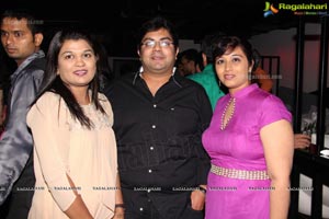 Alok-Anshum 7th Wedding Anniversary