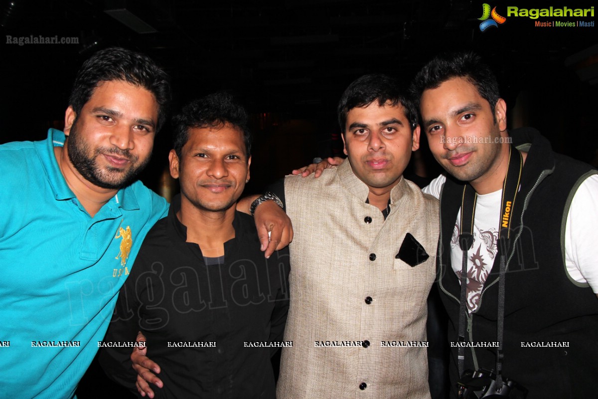 Arshad and Vikram Birthday Bash 2013 at Kismet Pub, Hyderabad
