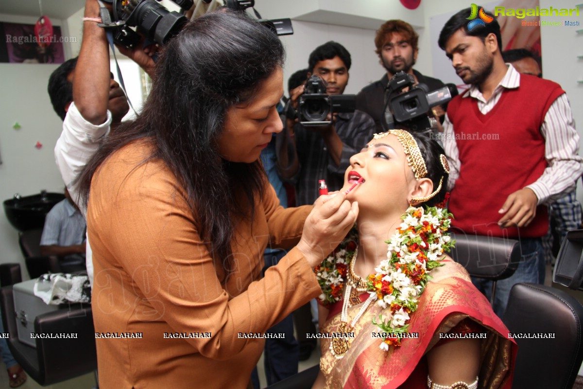 Bridal Make-up to the women of Hyderabad at Lakme, Somajiguda