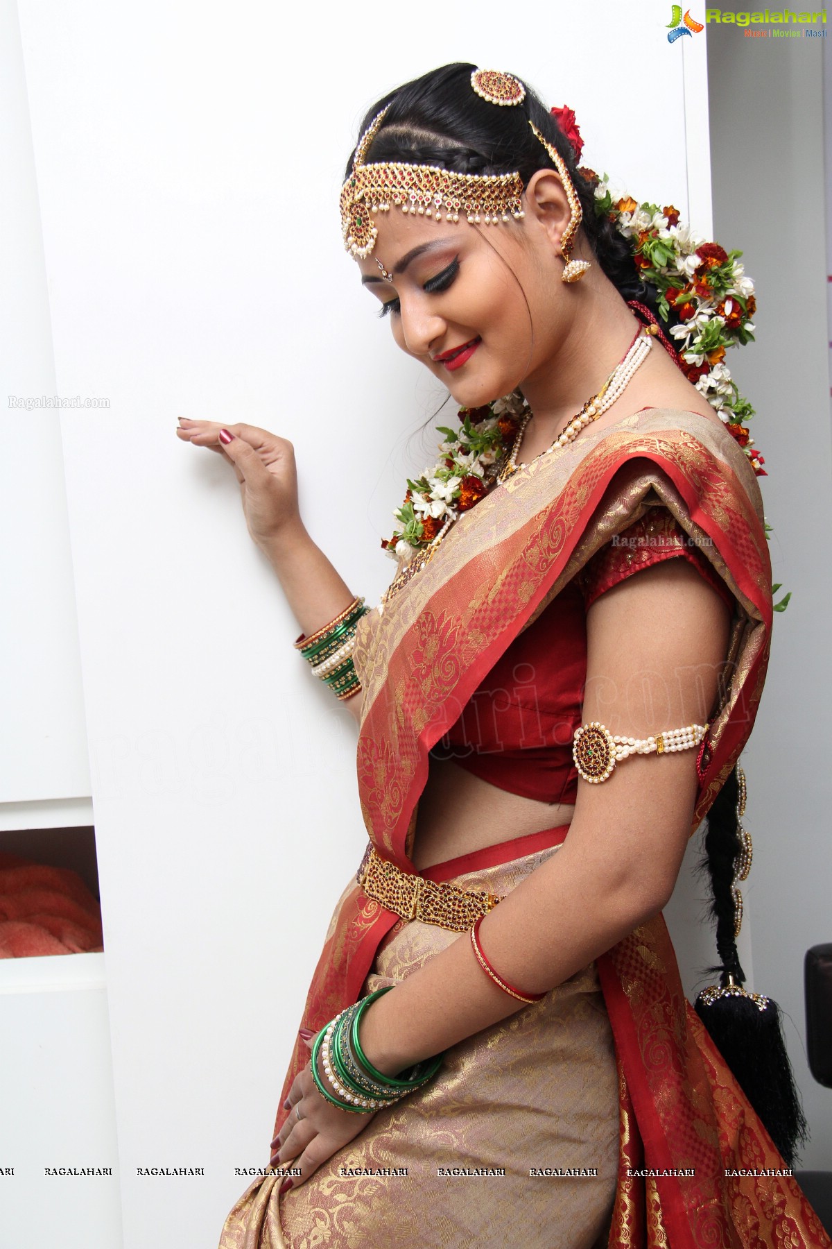 Bridal Make-up to the women of Hyderabad at Lakme, Somajiguda