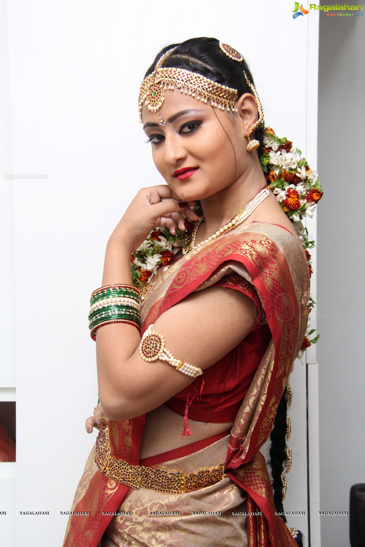 Bridal Make-up to the women of Hyderabad at Lakme, Somajiguda