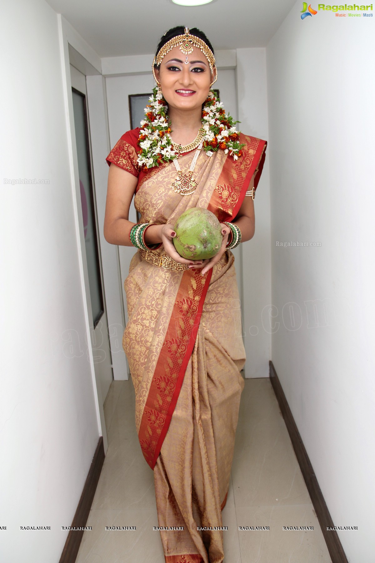 Bridal Make-up to the women of Hyderabad at Lakme, Somajiguda