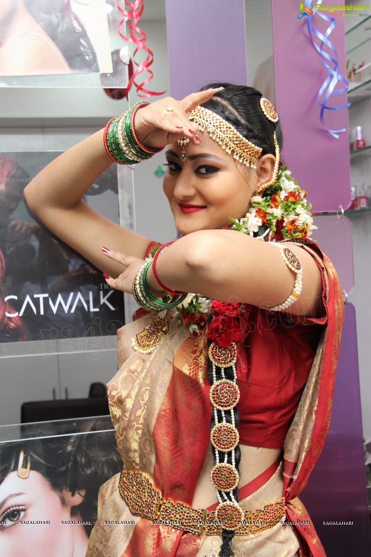 Bridal Make-up to the women of Hyderabad at Lakme, Somajiguda