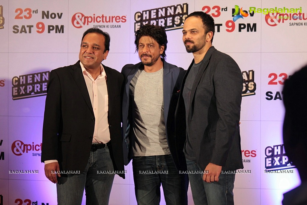 Zee and Chennai Express Team Movie Success Celebrations