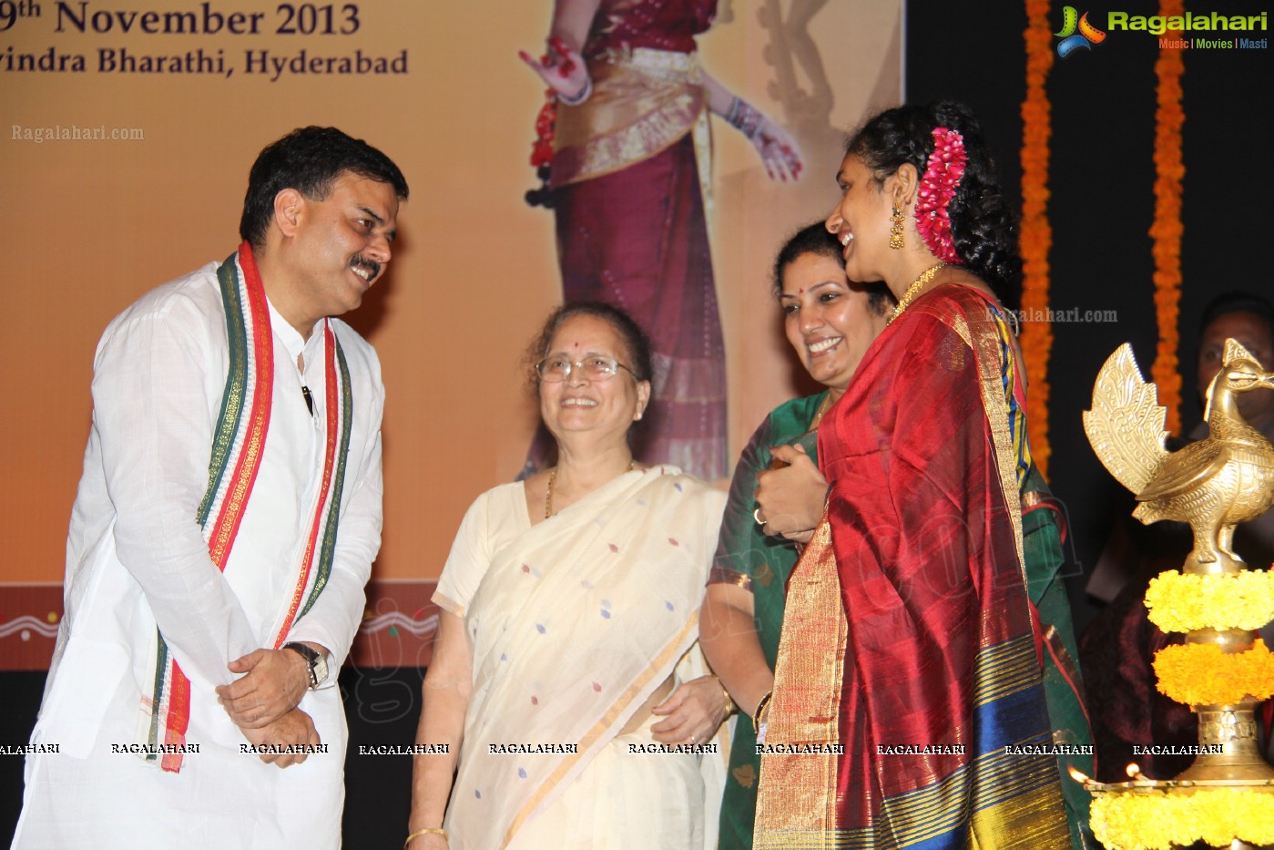 Chinmayi Mungara's Kuchipudi Rangapravesam at Ravindra Bharathi, Hyderabad