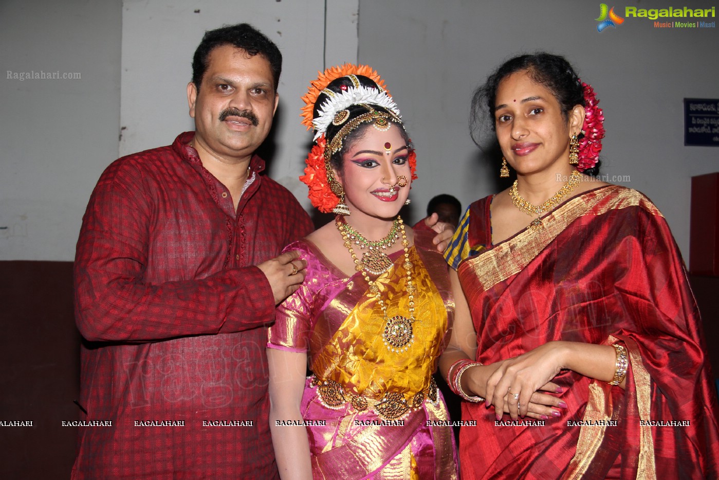 Chinmayi Mungara's Kuchipudi Rangapravesam at Ravindra Bharathi, Hyderabad