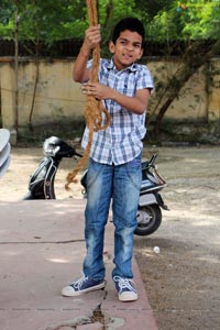 Kovvali Denduluru Picnic at Saradhi Studios