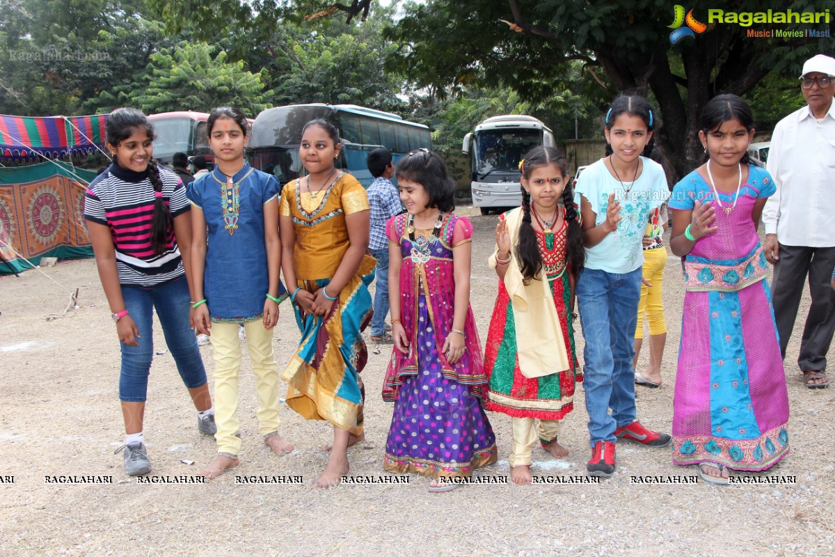 Kovvali & Denduluru Picnic at Saradhi Studios