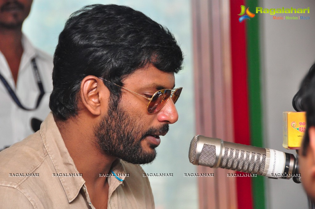 Vishal Krishna at Radio Mirchi