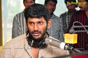 Vishal Krishna at Radio Mirchi