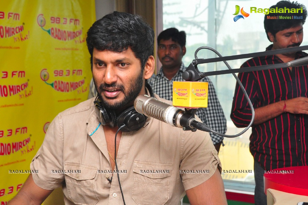 Vishal Krishna at Radio Mirchi