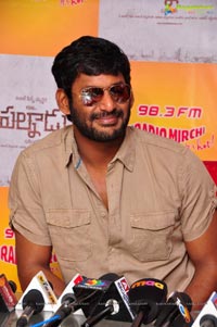 Vishal Krishna at Radio Mirchi