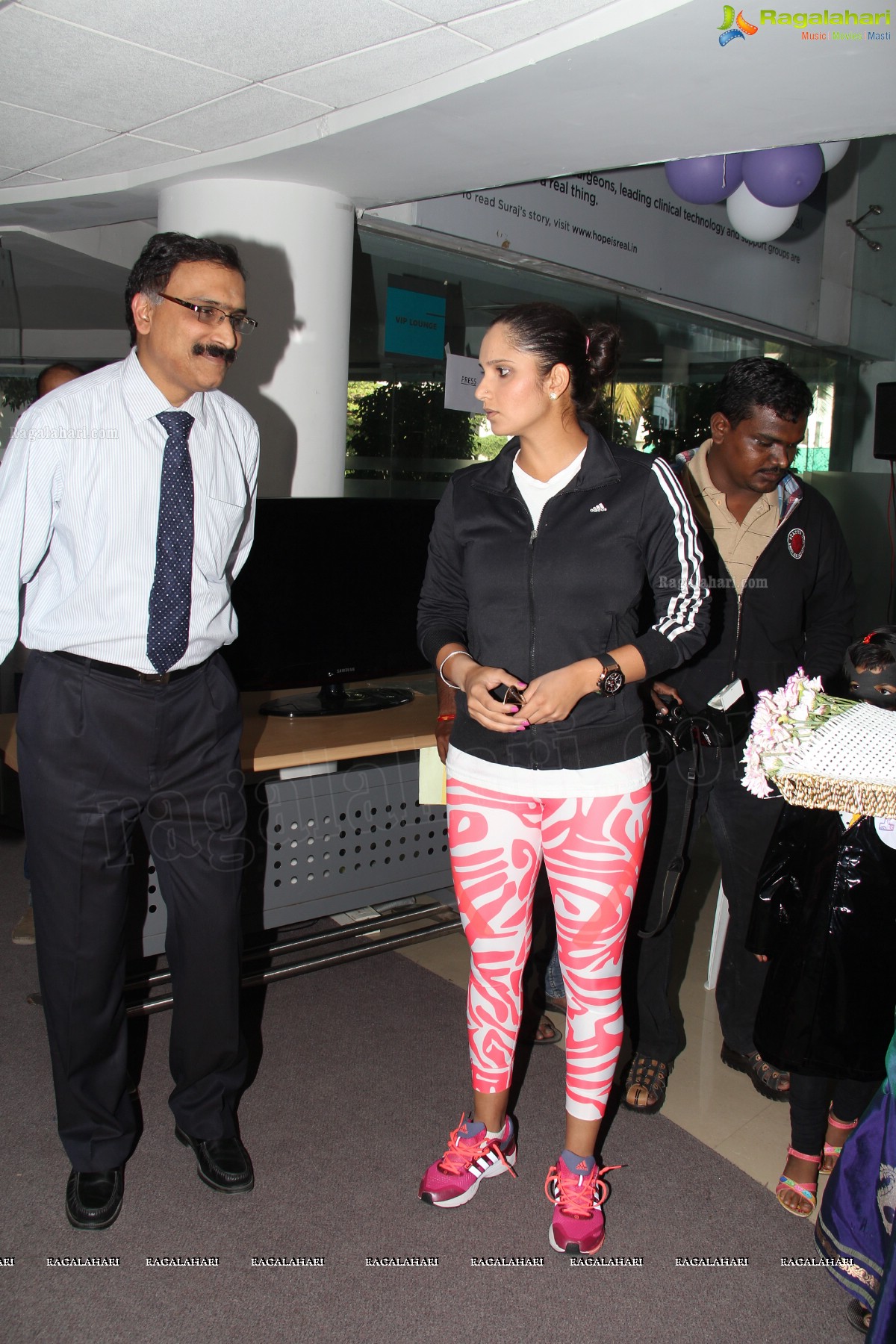 The Real Stars – Child Cancer Survivors, celebrate Children’s Day with Tennis Star, Sania Mirza at Apollo Cancer Hospital