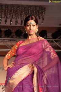 Gaurang Shah Paanchali Hyderabad Fashion Show