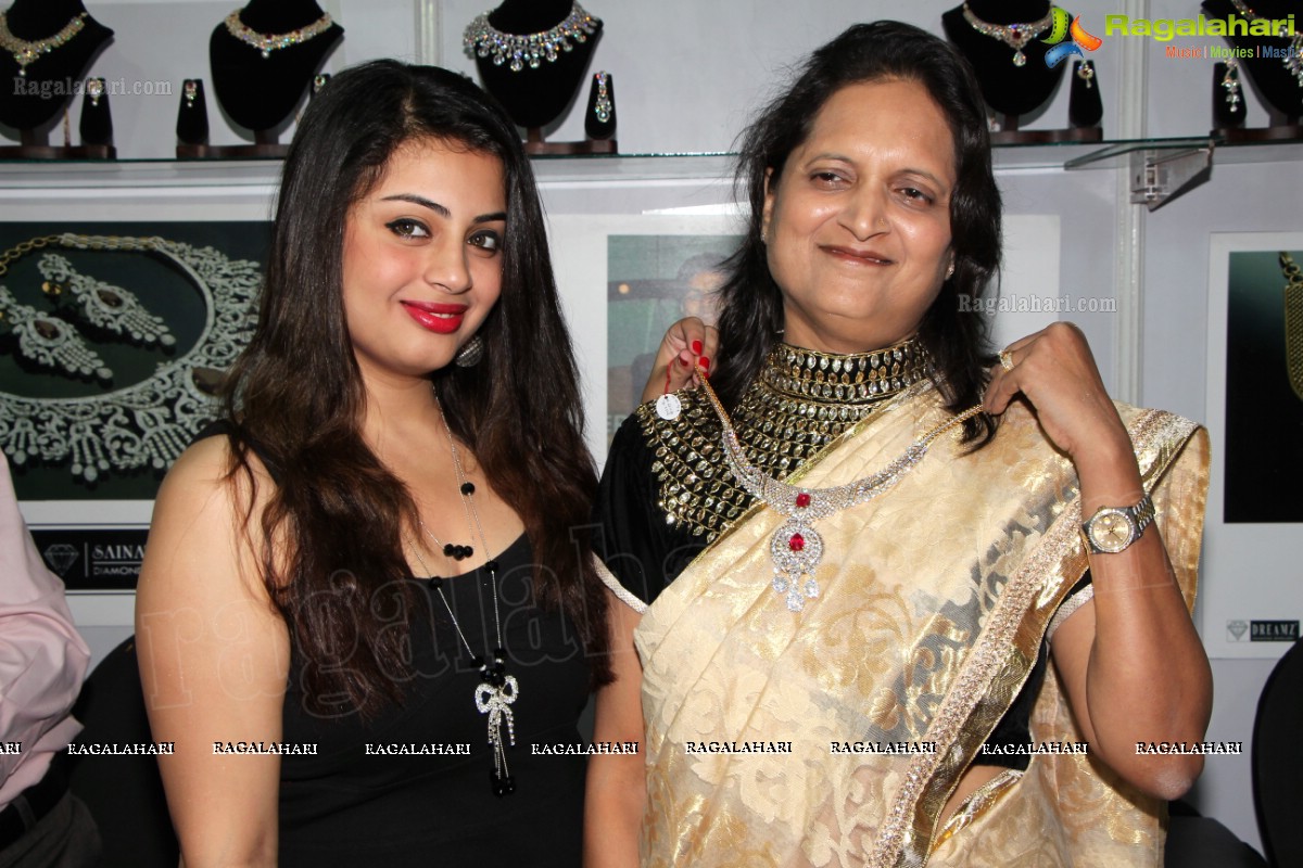 Suhani Kalita launches Desire Designer Exhibition, Hyderabad