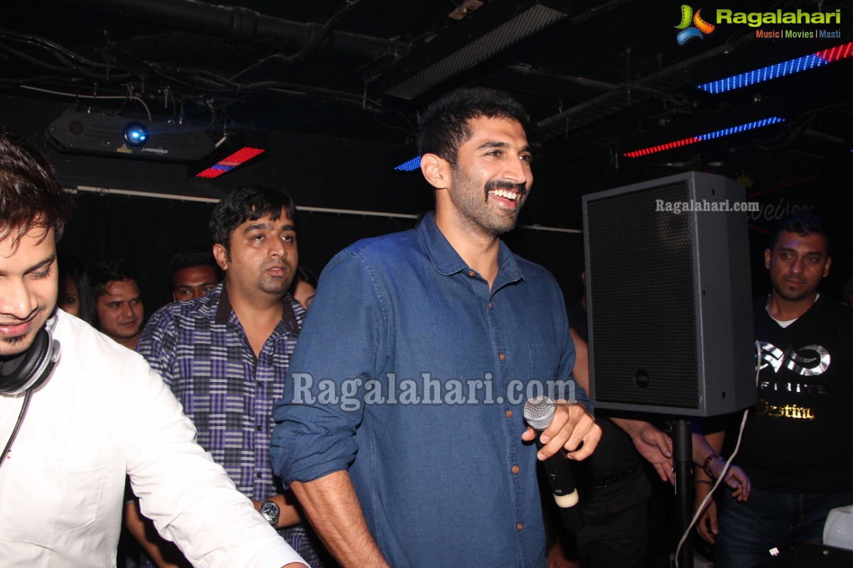 Celebrity Night With Aditya Roy Kapoor at Kismet, Hyderabad