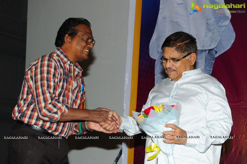Presentation of KV Reddy Award to Director Sukumar