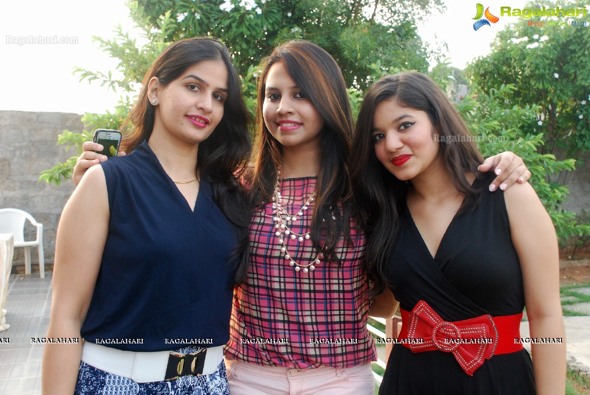 Arun Solanki Birthday Bash 2014 at Devda Farmhouse