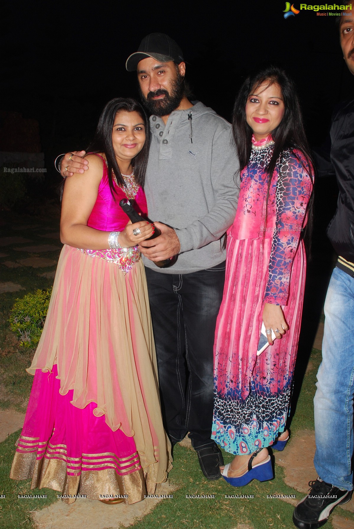 Arun Solanki Birthday Bash 2014 at Devda Farmhouse