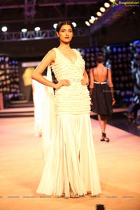 Blenders Pride Fashion Tour 2014