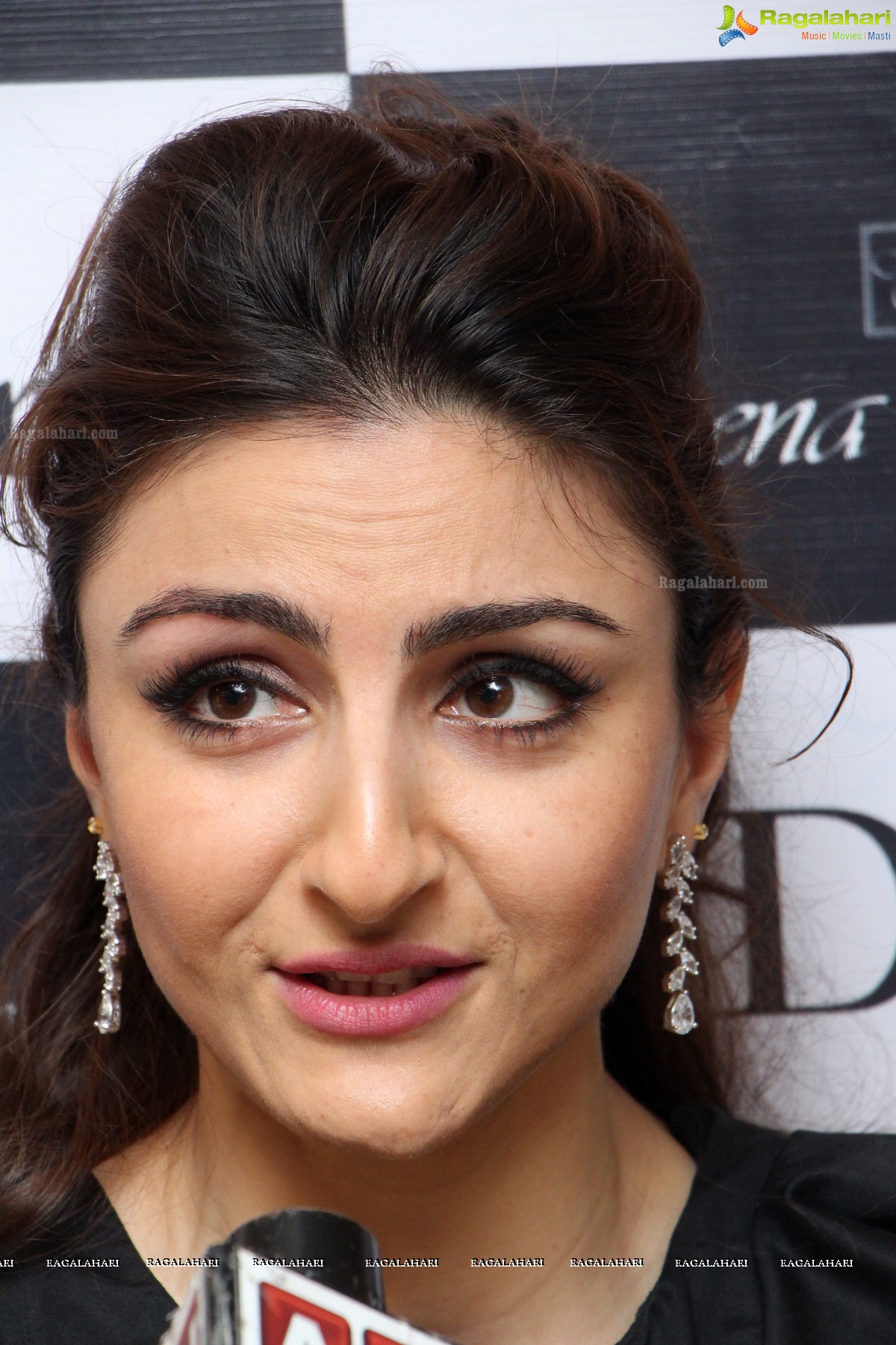 Soha Ali Khan launches The Dior VIII Montaigne Collection in Hyderabad