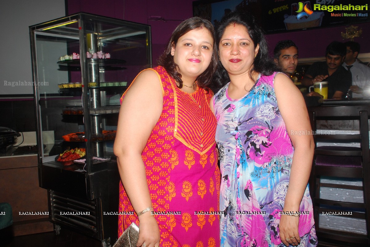 Geeta Sarpal and Nisha Mansukhani's Birthday Party at UBQ