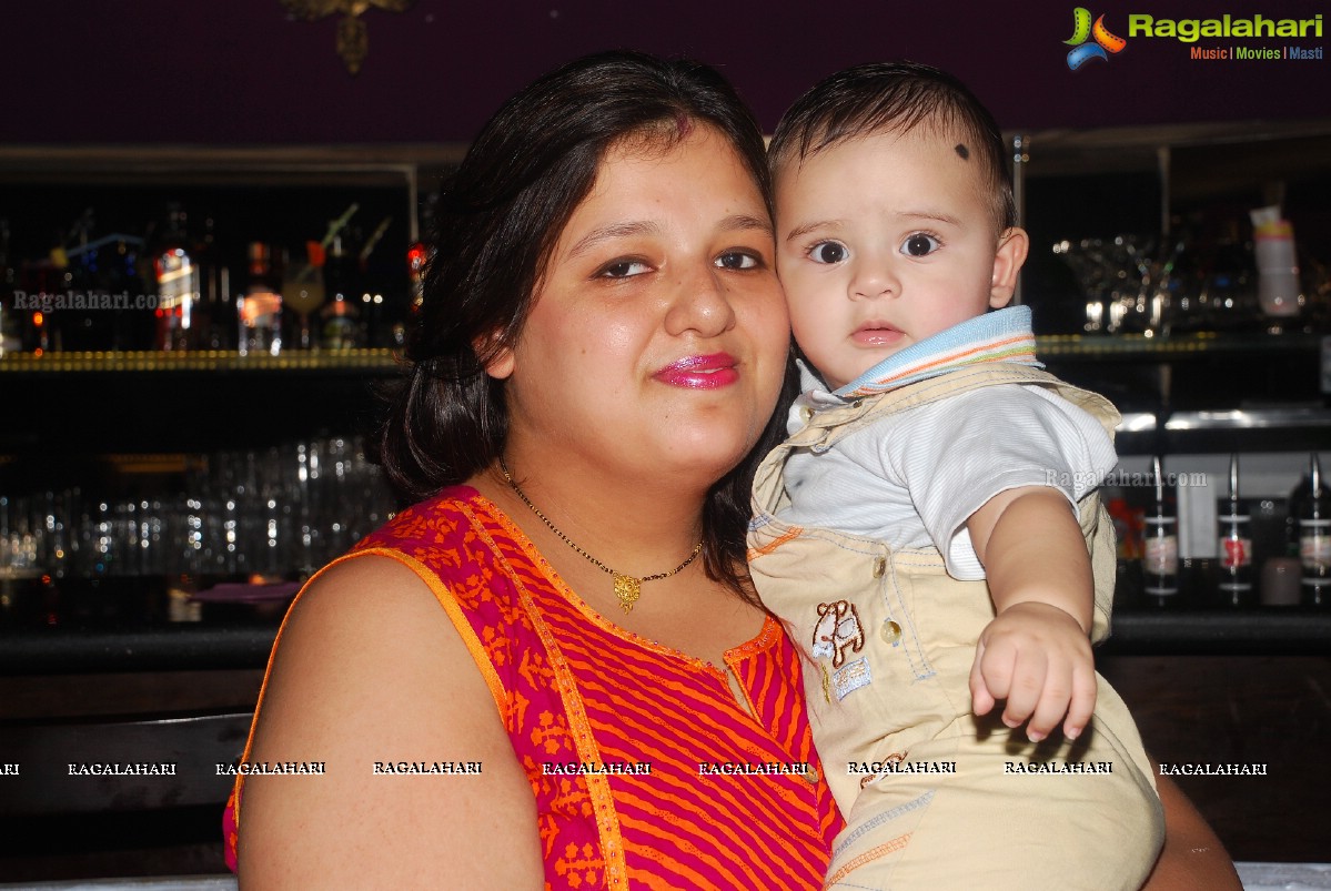 Geeta Sarpal and Nisha Mansukhani's Birthday Party at UBQ