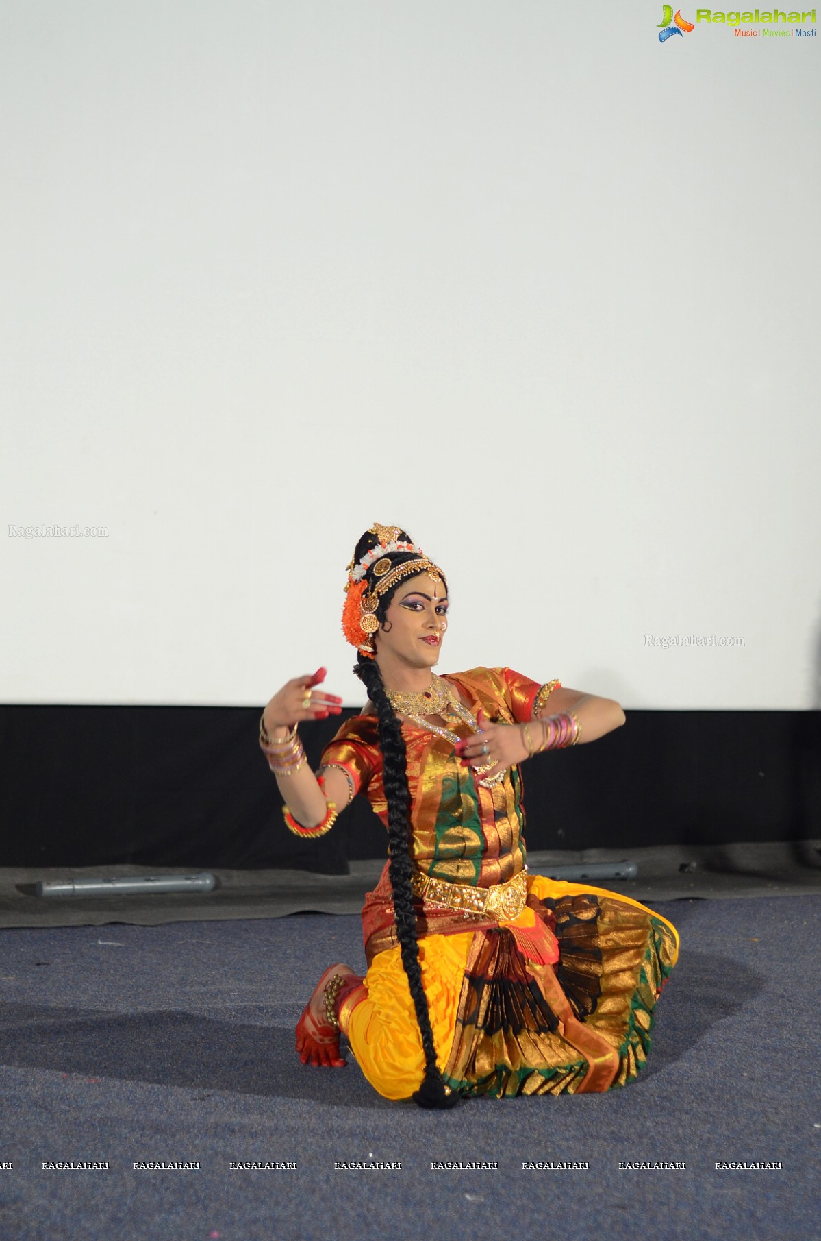 A Thanksgiving Dance Show by Haleem Khan