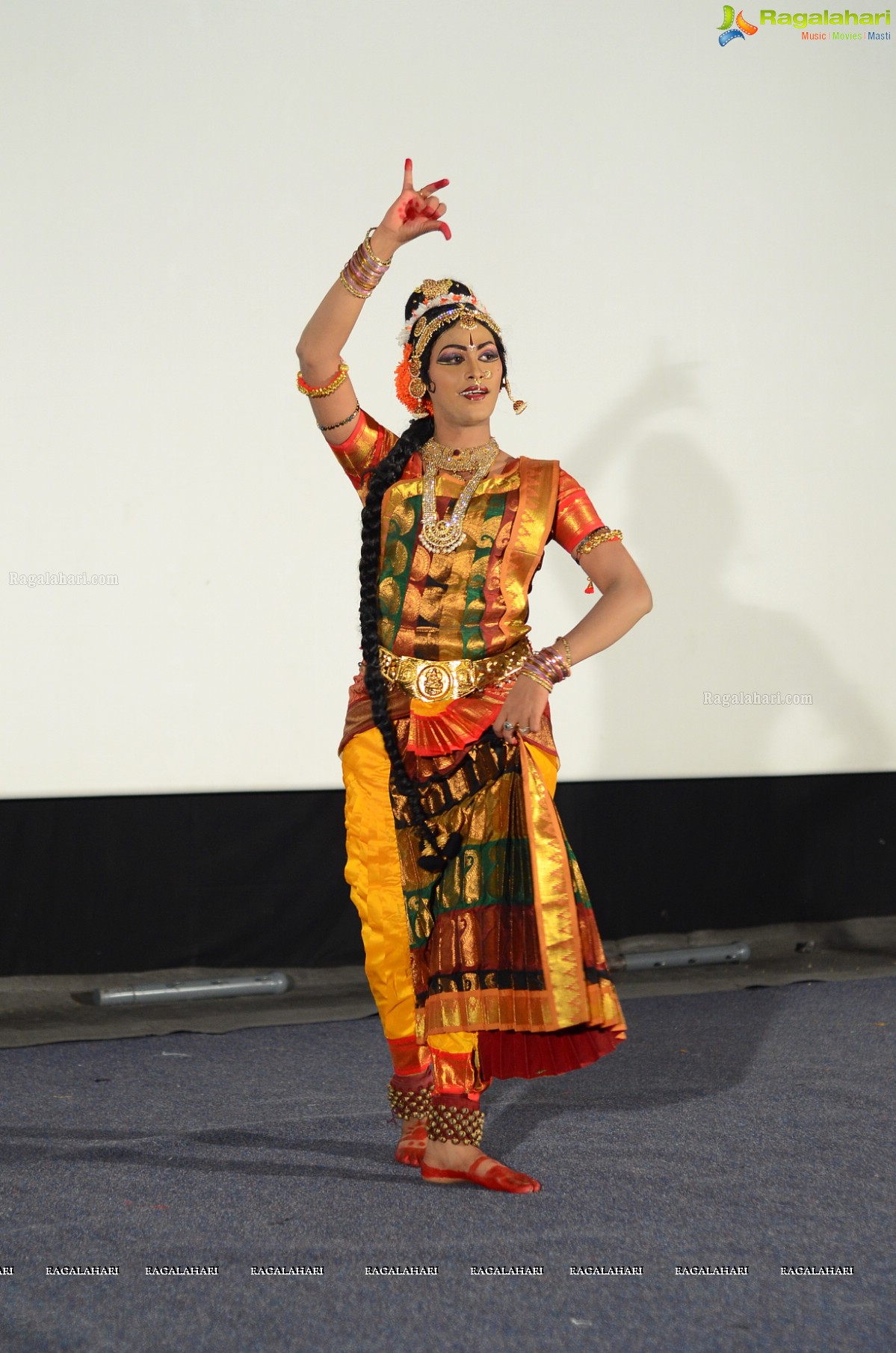 A Thanksgiving Dance Show by Haleem Khan