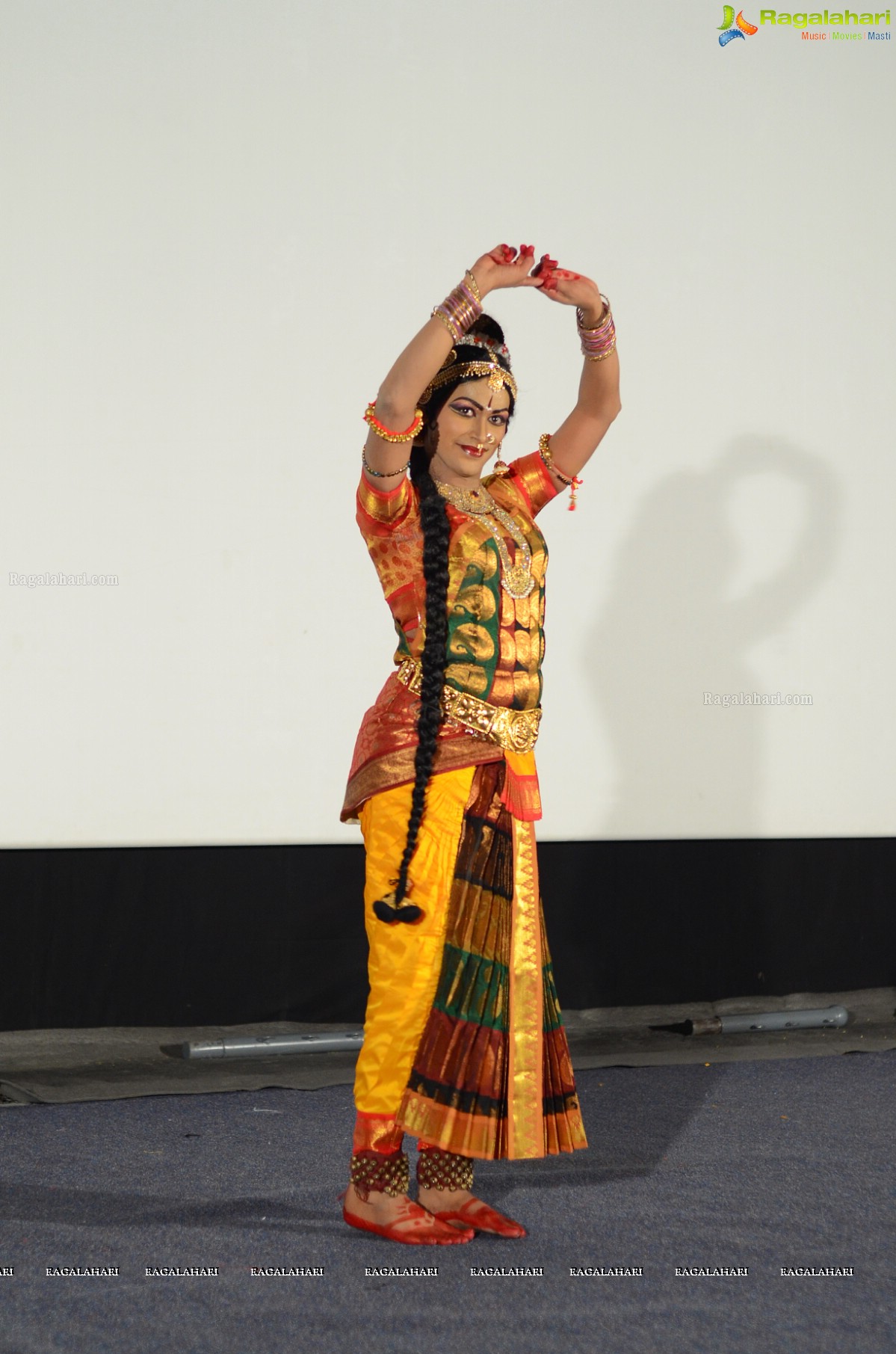 A Thanksgiving Dance Show by Haleem Khan